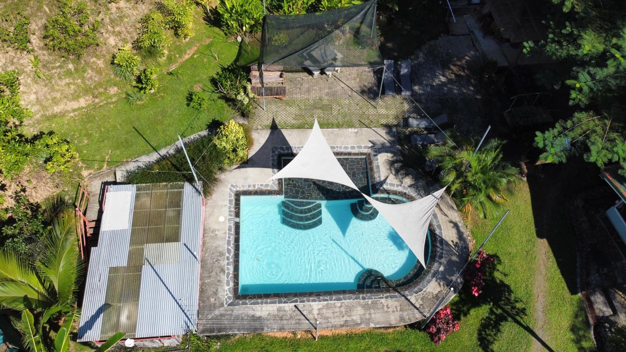 Bamboo River House And Hotel Dominical Exterior foto